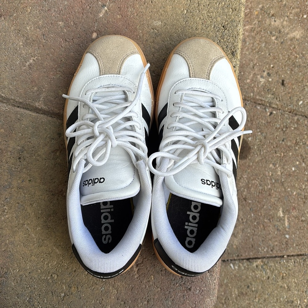 Adidas Women’s White & Black Court-Style Sneakers with Gum Sole - Picture 2 of 8